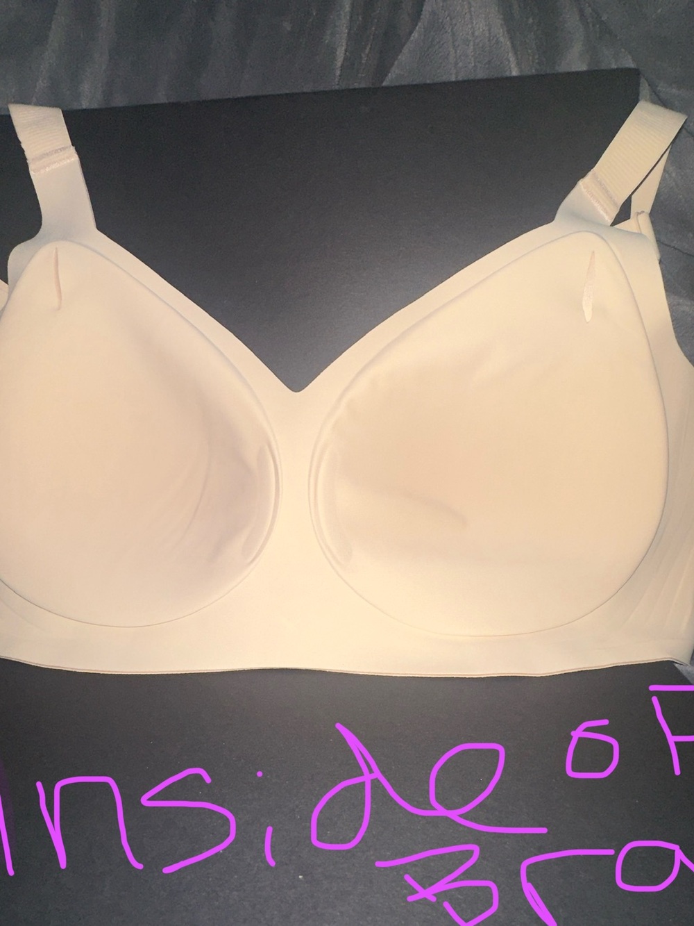 Nude Seamless Wireless Bra - Picture 4 of 7